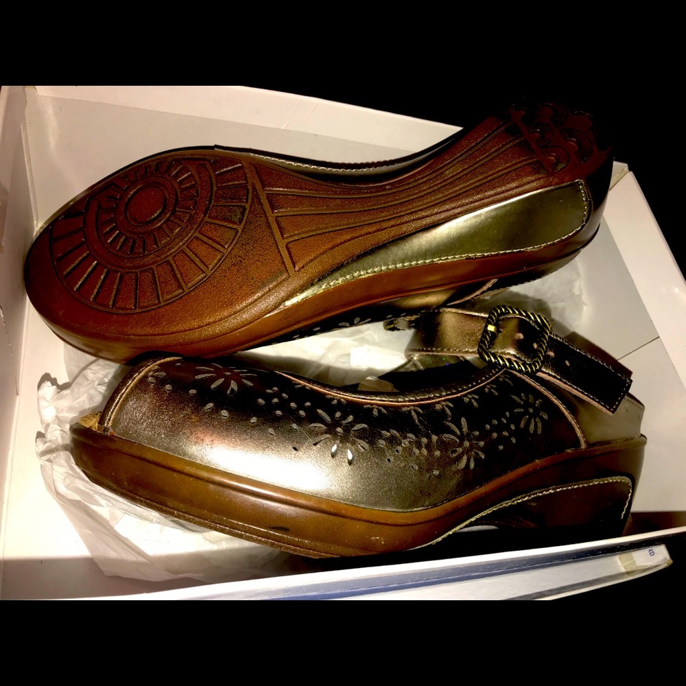 White Mountain Women’s Shoes